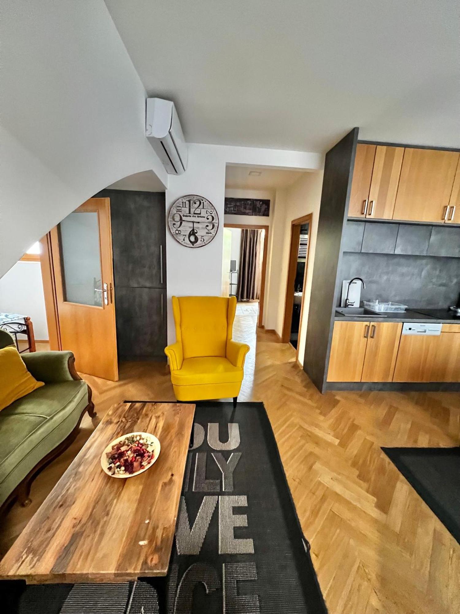 Apartment Old Town - Terrace & Parking Prag